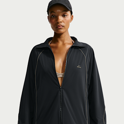 NikeSKIMS Stretch Nylon Women's Oversized Jacket. Nike.com